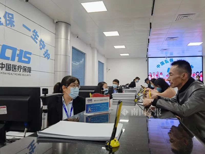 红河最新柳州市医保换现金方法分析(最方便真实的红河柳州医保卡换现金方法)